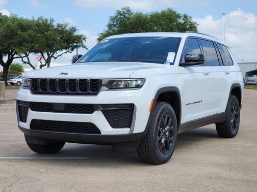 Bright White Clearcoat 2026 Jeep Grand Cherokee L Altitude
