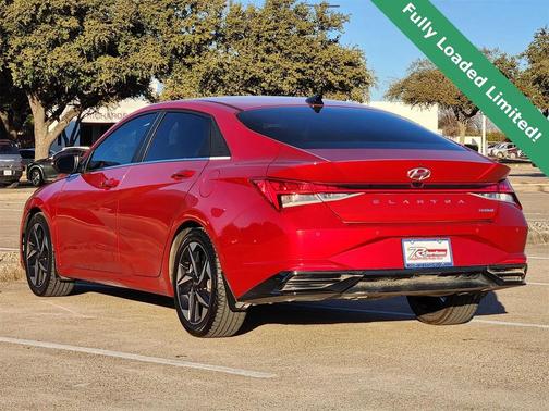 2022 Hyundai ELANTRA Limited