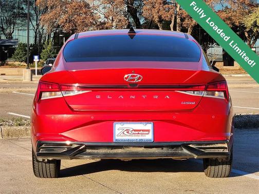 2022 Hyundai ELANTRA Limited