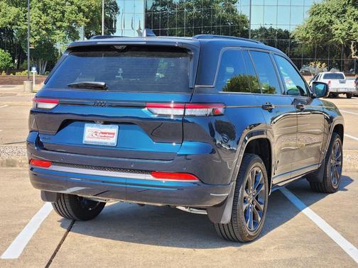 Fathom Blue Pearlcoat 2026 Jeep Grand Cherokee Limited