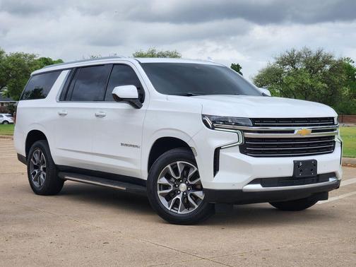 Summit White 2022 Chevrolet Suburban LT