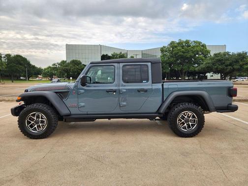 Anvil Clearcoat 2026 Jeep Gladiator Shadow Ops