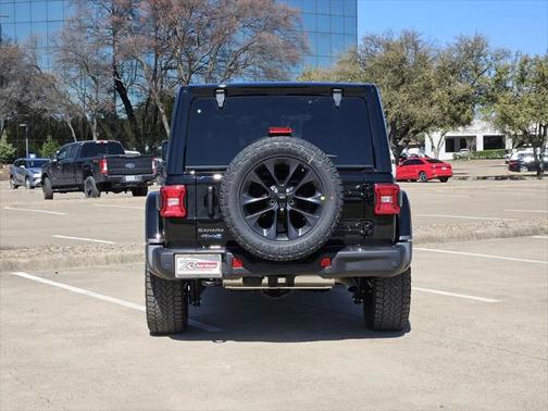 2025 Jeep Wrangler 4xe Base