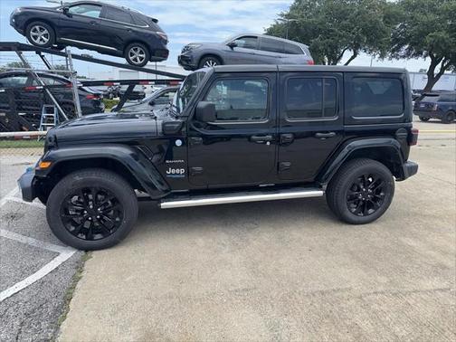 2022 Jeep Wrangler Unlimited 4xe Sahara