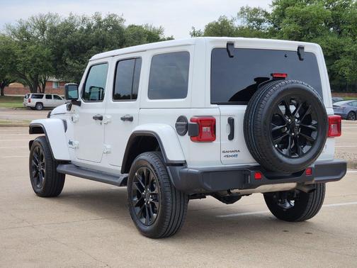 Bright White 2025 Jeep Wrangler 4xe Sahara