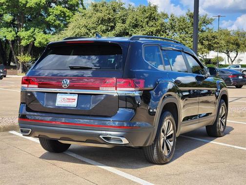 2024 Volkswagen Atlas 2.0T SE