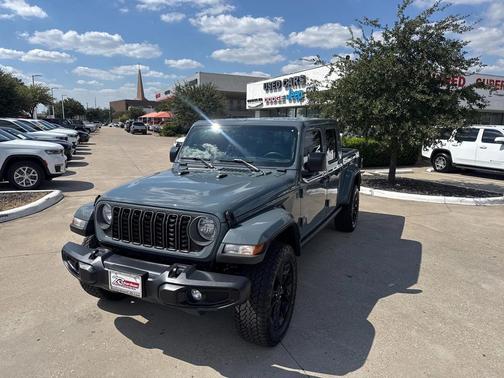 2025 Jeep Gladiator Sport