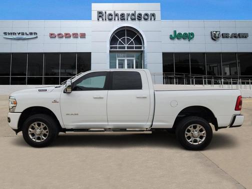 Bright White Clearcoat 2023 RAM 2500 Laramie Crew Cab 4x4 6'4' Box