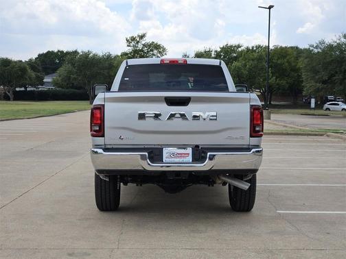 2025 RAM 2500 Lone Star Crew Cab 4x4 6'4' Box