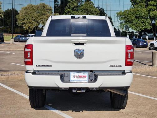 2024 RAM 2500 Laramie Crew Cab 4x4 6'4' Box