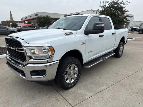 2024 RAM 2500 Laramie Crew Cab 4x4 6'4' Box