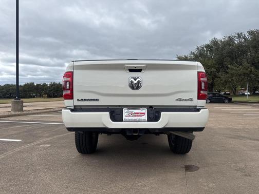2024 RAM 2500 Laramie Crew Cab 4x4 6'4' Box