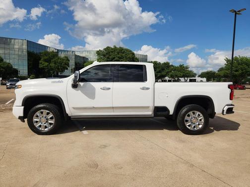 Summit White 2024 Chevrolet Silverado 3500 High Country