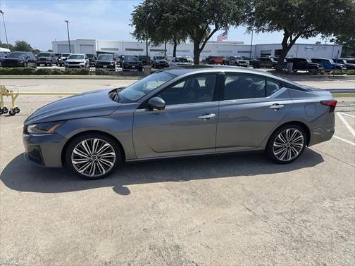 2023 Nissan Altima 2.5 SL