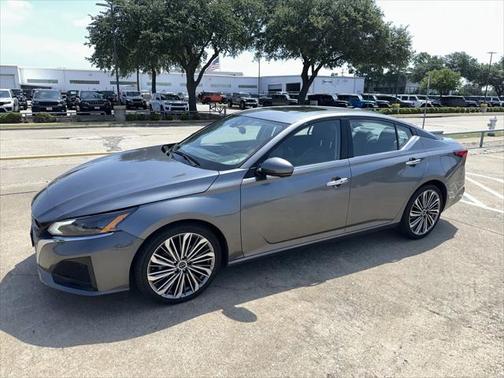 2023 Nissan Altima 2.5 SL