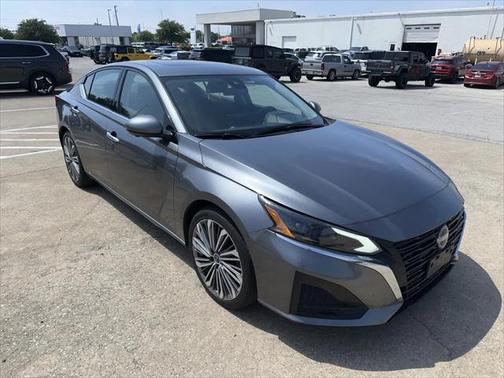 2023 Nissan Altima 2.5 SL