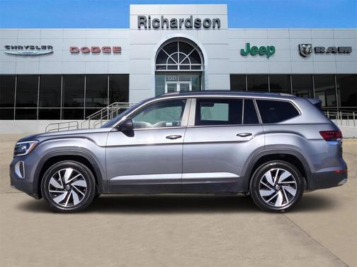 2025 Volkswagen Atlas 2.0T SE w/Technology