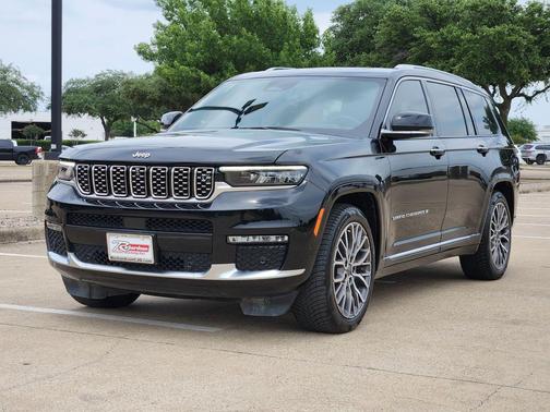 Diamond Black Crystal Pearlcoat 2023 Jeep Grand Cherokee L Summit Reserve