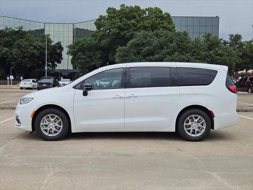 2025 Chrysler Pacifica L