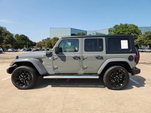 2022 Jeep Wrangler Unlimited 4xe Sahara