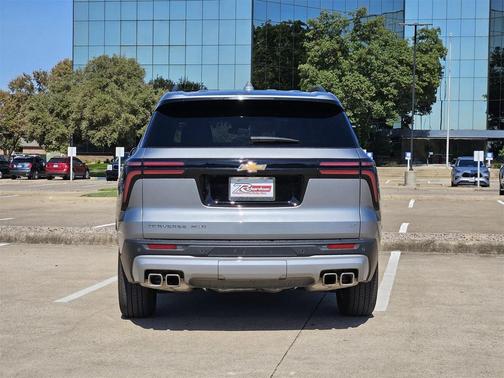 2024 Chevrolet Traverse LT