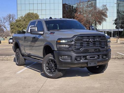 2026 RAM 2500 Tradesman Crew Cab 4x4 6'4' Box