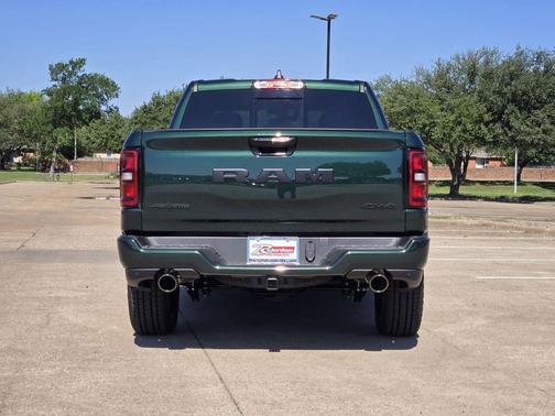 Serrano Green Metallic 2026 RAM 1500 Lone Star