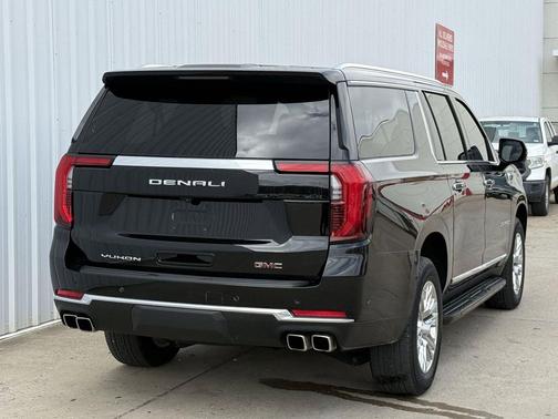 Onyx Black 2025 GMC Yukon XL Denali