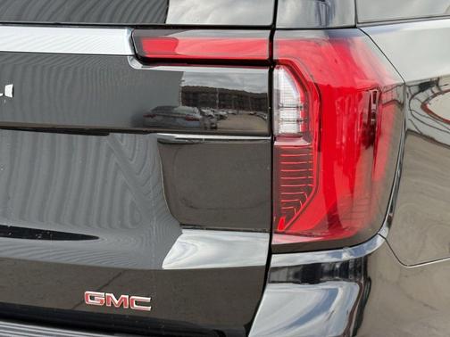 Onyx Black 2025 GMC Yukon XL Denali