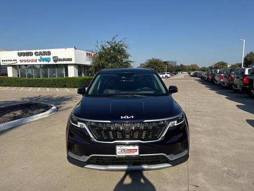 2024 Kia Carnival LX