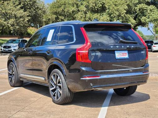 2024 Volvo XC90 B6 Plus Bright Theme 7-Seater
