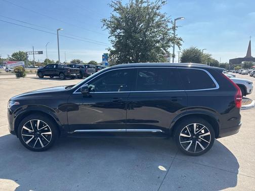 2024 Volvo XC90 B6 Plus Bright Theme 7-Seater