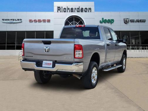2024 RAM 2500 Big Horn Crew Cab 4x4 6'4' Box