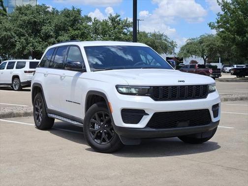2024 Jeep Grand Cherokee Altitude