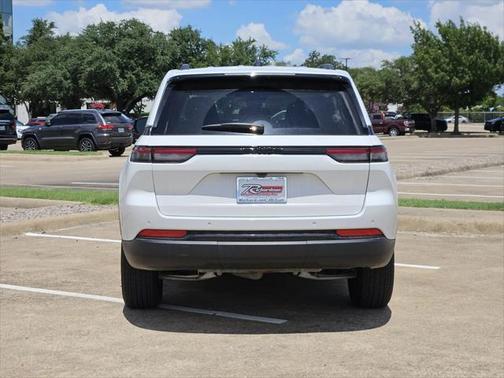 2024 Jeep Grand Cherokee Altitude