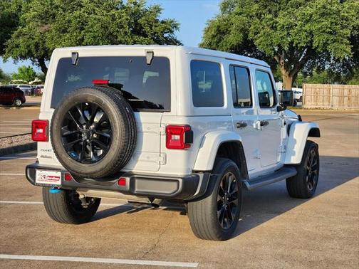2022 Jeep Wrangler Unlimited 4xe Sahara