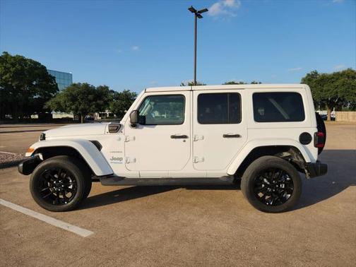 2022 Jeep Wrangler Unlimited 4xe Sahara