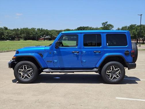 2025 Jeep Wrangler 4-Door Sahara 4x4