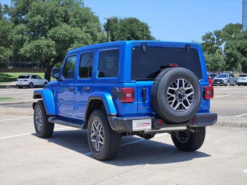 2025 Jeep Wrangler 4-Door Sahara 4x4