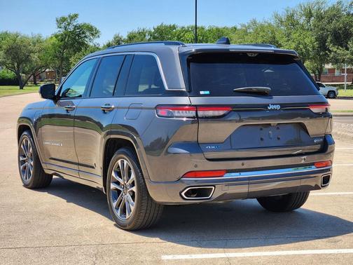 Baltic Gray Metallic Clearcoat 2022 Jeep Grand Cherokee 4xe Overland