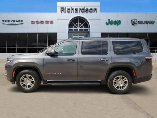 Baltic Gray Metallic Clearcoat 2022 Jeep Wagoneer Series I 4x4