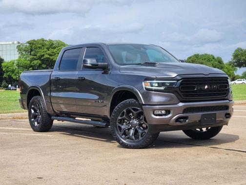 Granite Crystal Metallic Clearcoat 2023 RAM 1500 Limited