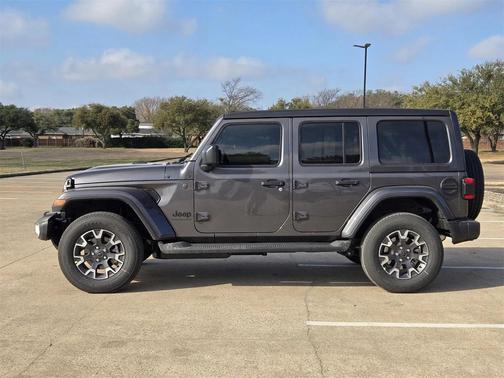 2026 Jeep Wrangler 4-Door Sahara 4x4