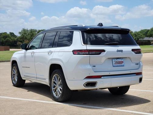 2022 Jeep Grand Cherokee L Summit