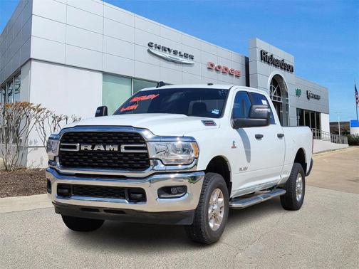 2024 RAM 2500 Big Horn Crew Cab 4x4 6'4' Box