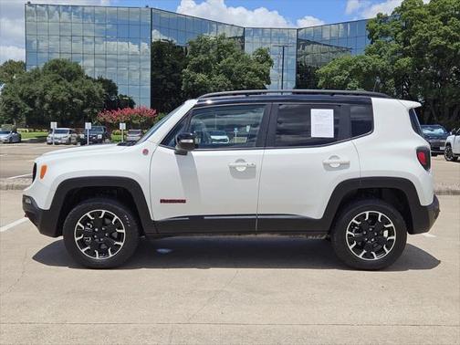 2023 Jeep Renegade Trailhawk