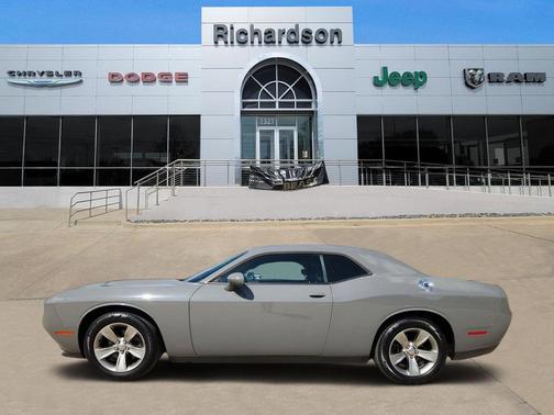 Destroyer Gray Clearcoat 2019 Dodge Challenger SXT