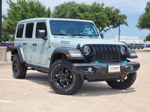 Earl Clearcoat 2023 Jeep Wrangler 4xe Base