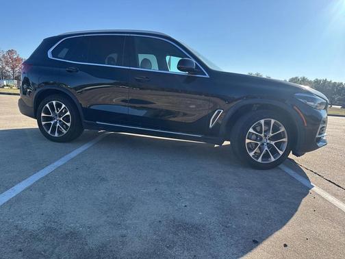 2023 BMW X5 sDrive40i