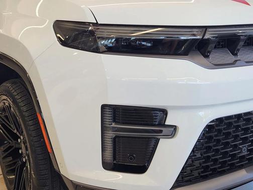 Bright White Clearcoat 2026 Jeep Grand Wagoneer Limited Reserve 4x4